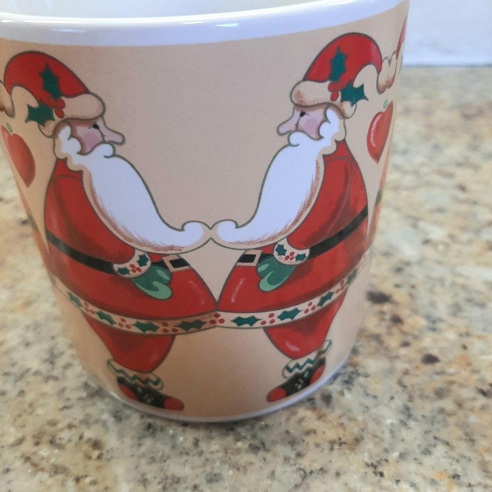 RUSS BERRIE & SONS SANTA MUG - Picture 3 of 6